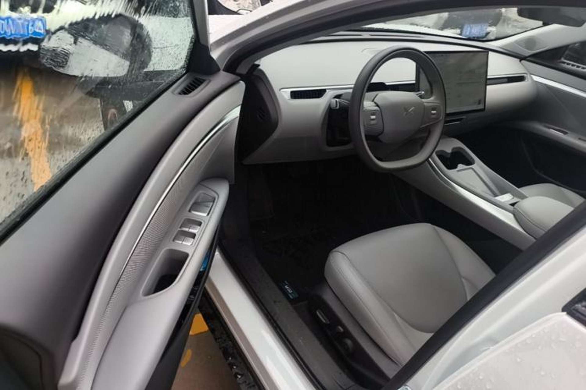 Used XPeng MONA M03 2025 600 with Ultra-Long Range Max Driver Seat