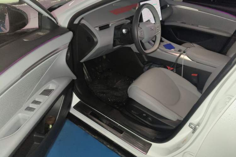 Used XPeng MONA M03 2025 600 with Ultra-Long Range Max Driver Seat