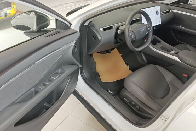 Used XPeng MONA M03 2025 600 with Ultra-Long Range Max Driver Seat