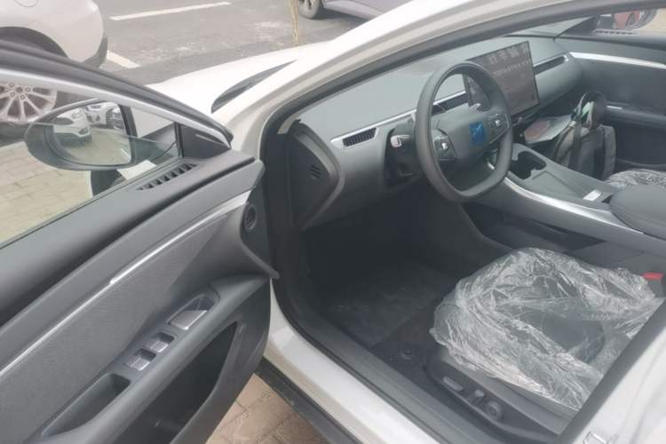 Used XPeng MONA M03 2025 515 Long-Range Plus Driver Seat