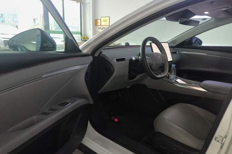 Used XPeng MONA M03 2025 600 with Ultra-Long Range Max Driver Seat