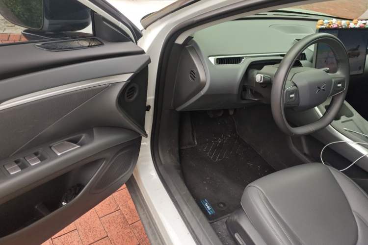Used XPeng MONA M03 2025 600 with Ultra-Long Range Max Driver Seat