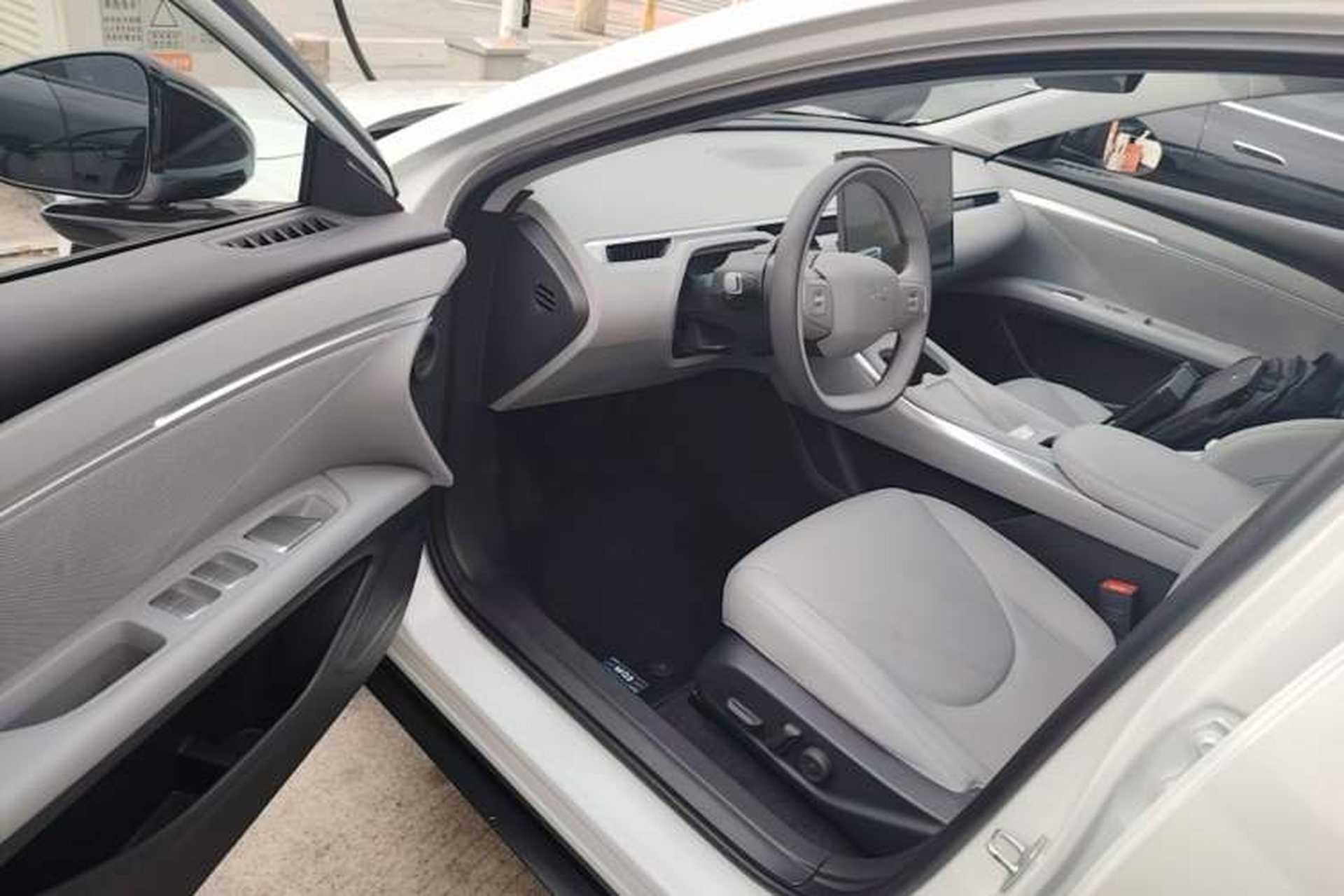 Used XPeng MONA M03 2025 600 with Ultra-Long Range Max Driver Seat