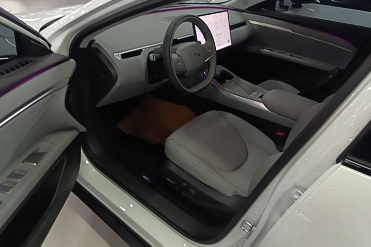 Used XPeng MONA M03 2025 600 with Ultra-Long Range Max Driver Seat