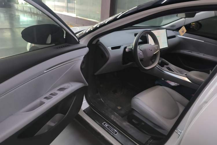 Used XPeng MONA M03 2025 620 Ultra-Long Range Plus Driver Seat