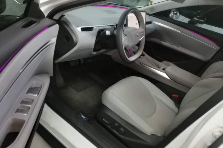Used XPeng MONA M03 2025 600 with Ultra-Long Range Max Driver Seat