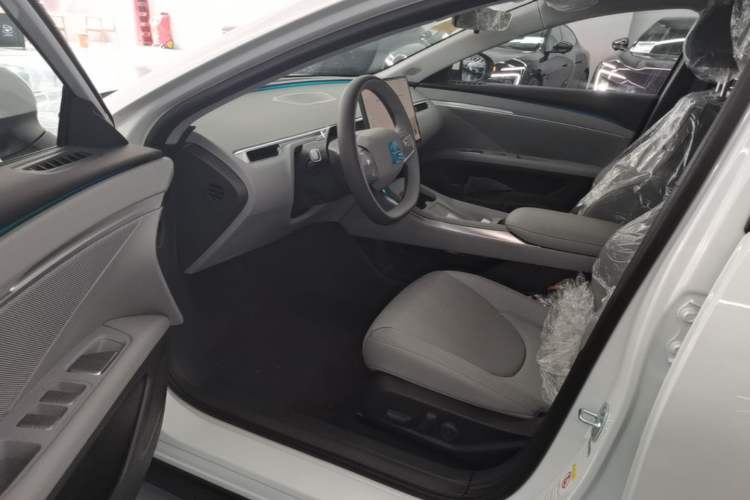 Used XPeng MONA M03 2025 515 Long-Range Plus Driver Seat