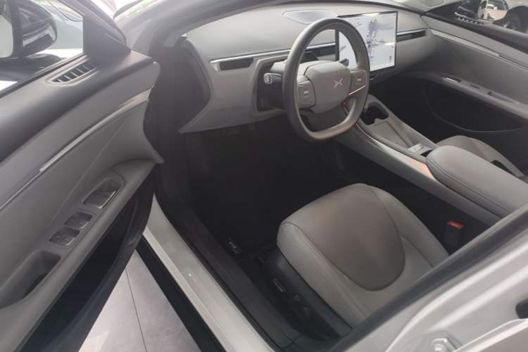 Used XPeng MONA M03 2025 600 with Ultra-Long Range Max Driver Seat