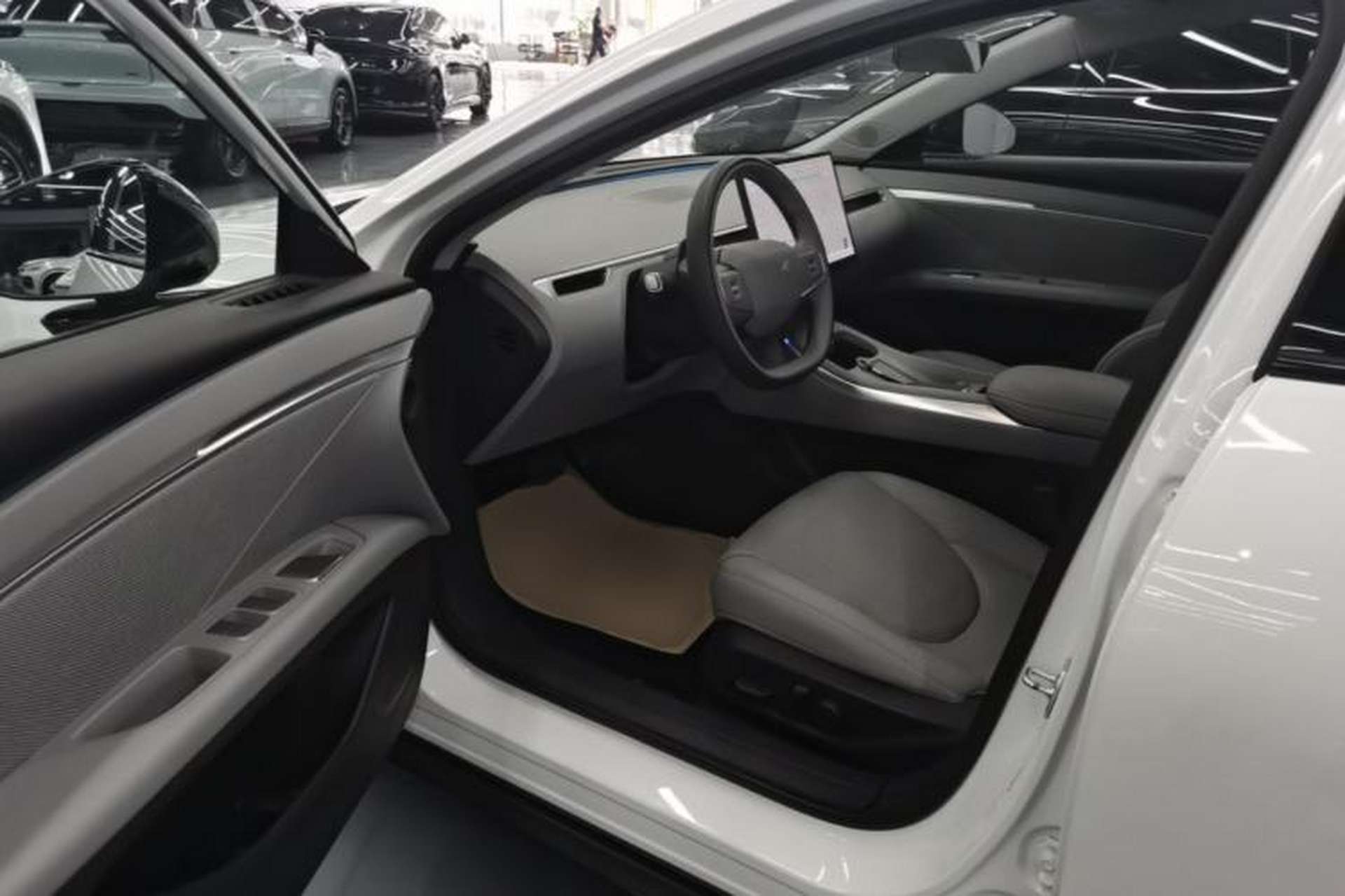 Used XPeng MONA M03 2025 600 with Ultra-Long Range Max Driver Seat
