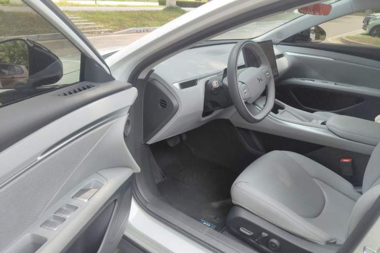 Used XPeng MONA M03 2025 600 with Ultra-Long Range Max Driver Seat