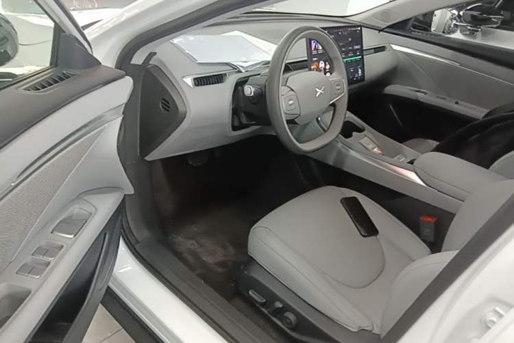Used XPeng MONA M03 2025 600 with Ultra-Long Range Max Driver Seat