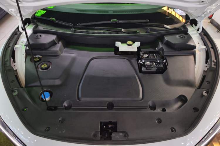 Used XPeng MONA M03 2025 600 with Ultra-Long Range Max Engine Bay