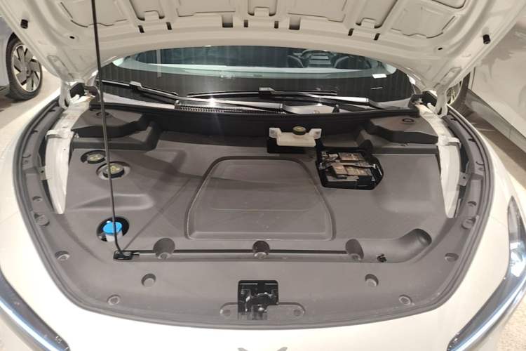Used XPeng MONA M03 2025 600 with Ultra-Long Range Max Engine Bay