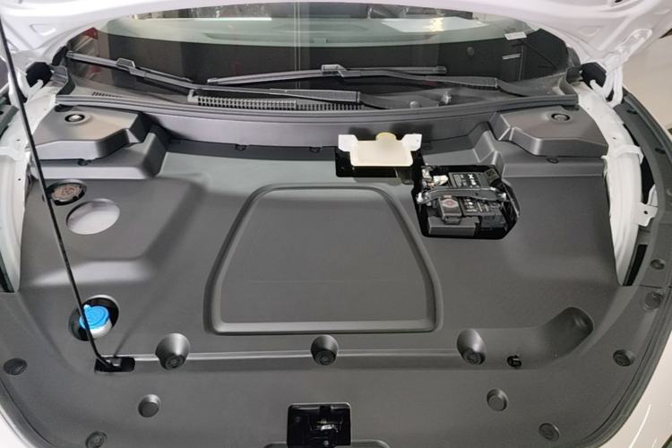 Used XPeng MONA M03 2025 502 Long-Range Max Engine Bay