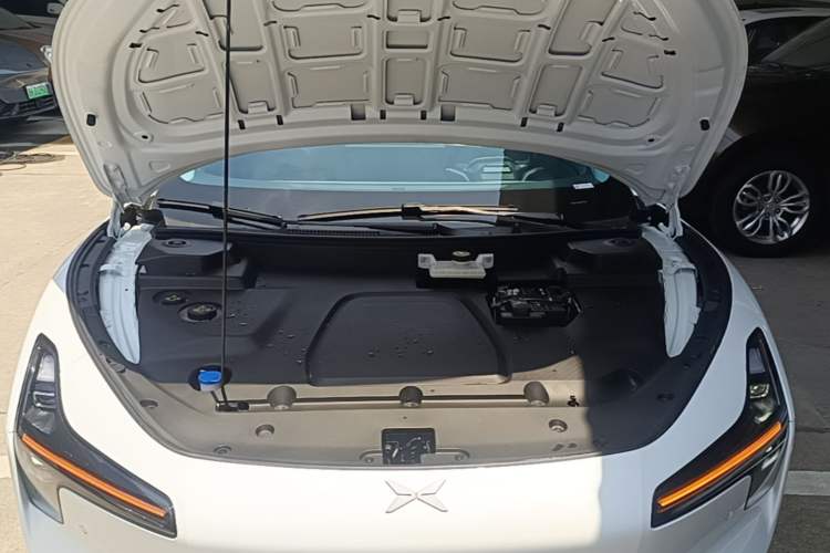 Used XPeng MONA M03 2025 600 with Ultra-Long Range Max Engine Bay