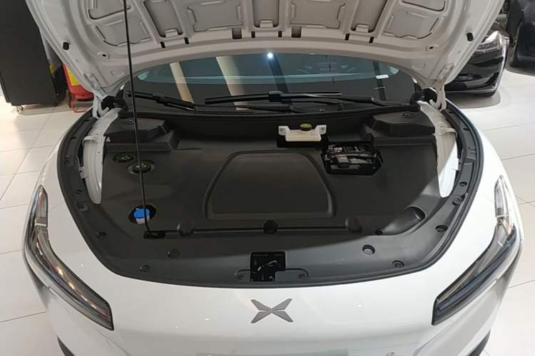 Used XPeng MONA M03 2025 600 with Ultra-Long Range Max Engine Bay