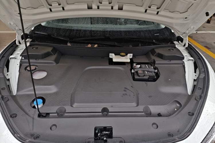 Used XPeng MONA M03 2025 502 Long-Range Max Engine Bay