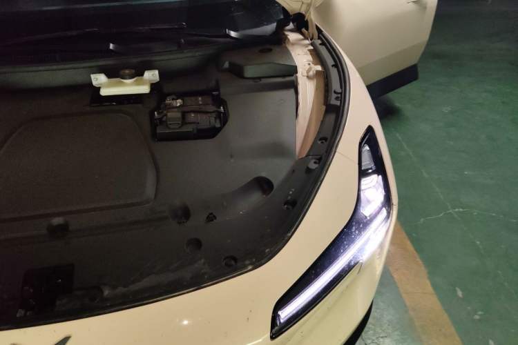 Used XPeng MONA M03 2025 620 Ultra-Long Range Plus Engine Bay Left