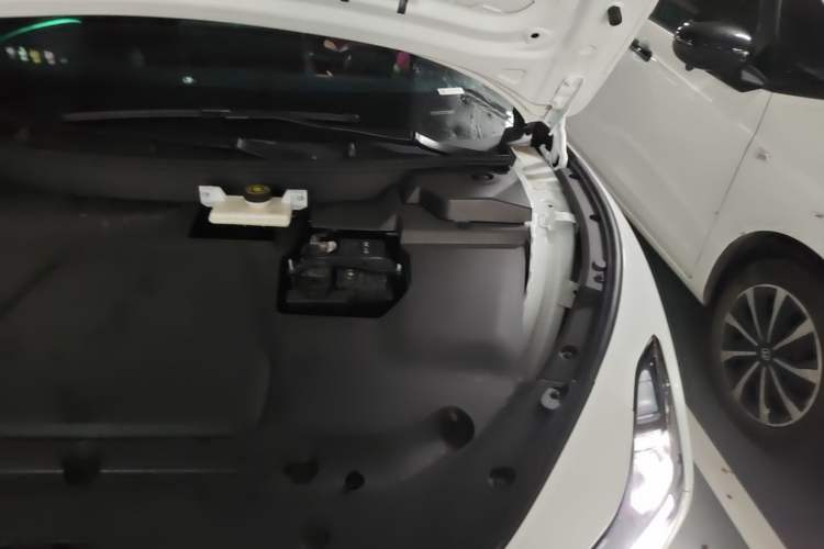 Used XPeng MONA M03 2025 502 Long-Range Max Engine Bay Left