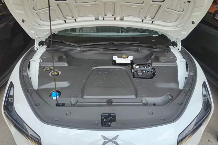 Used XPeng MONA M03 2025 600 with Ultra-Long Range Max Engine Bay