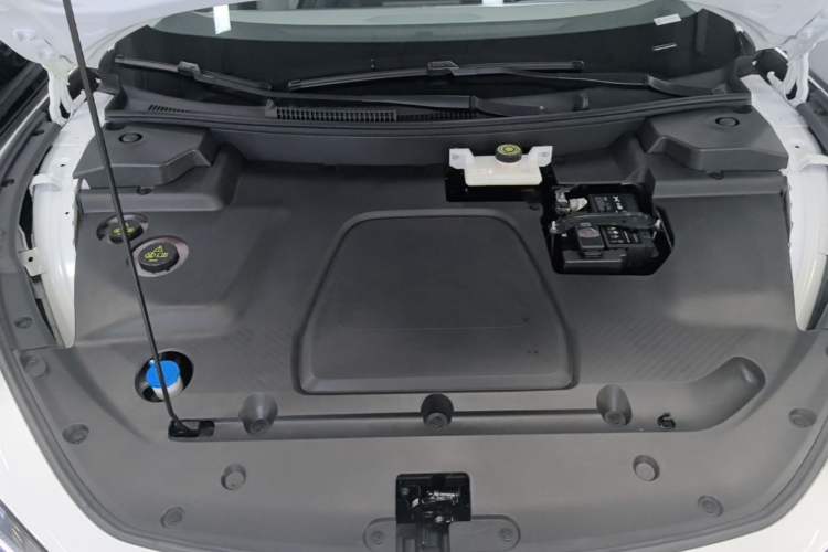 Used XPeng MONA M03 2025 600 with Ultra-Long Range Max Engine Bay