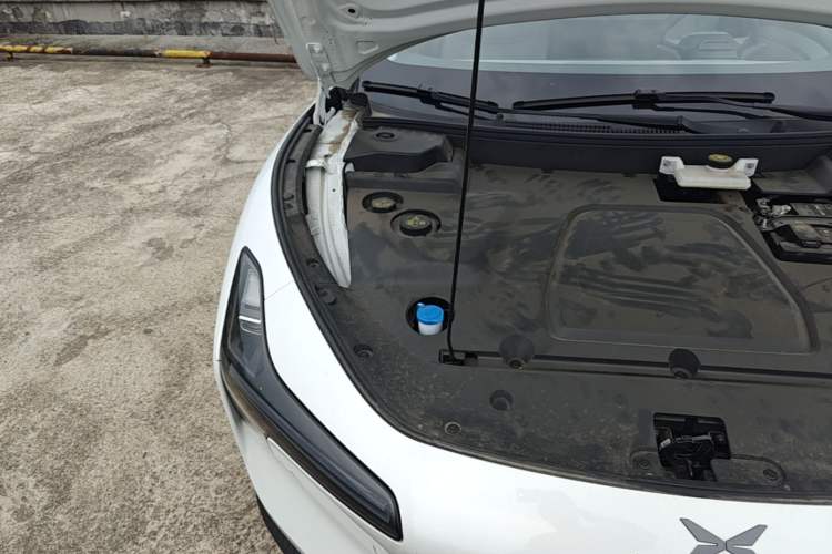 Used XPeng MONA M03 2025 600 with Ultra-Long Range Max Engine Bay Right