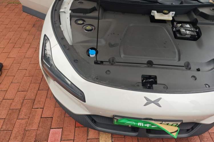 Used XPeng MONA M03 2025 600 with Ultra-Long Range Max Engine Bay Right