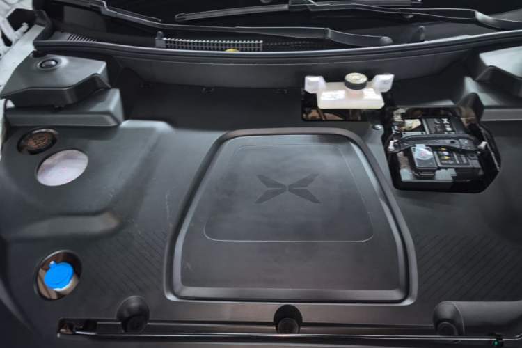 Used XPeng MONA M03 2025 600 with Ultra-Long Range Max Engine Bay
