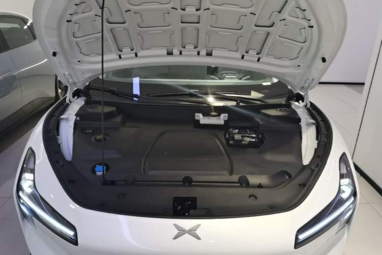 Used XPeng MONA M03 2025 600 with Ultra-Long Range Max Engine Bay
