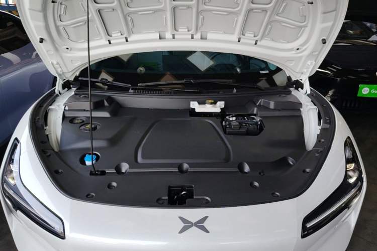 Used XPeng MONA M03 2025 600 with Ultra-Long Range Max Engine Bay