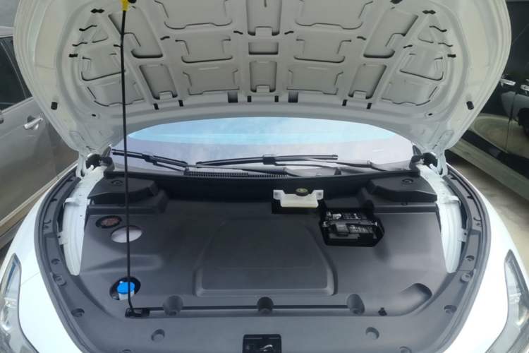 Used XPeng MONA M03 2025 600 with Ultra-Long Range Max Engine Bay