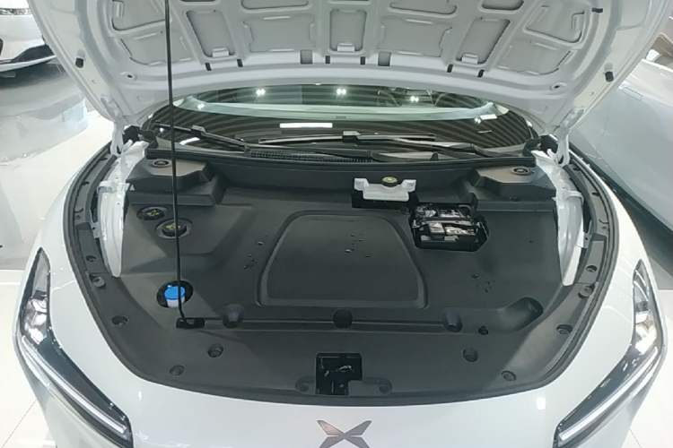 Used XPeng MONA M03 2025 600 with Ultra-Long Range Max Engine Bay