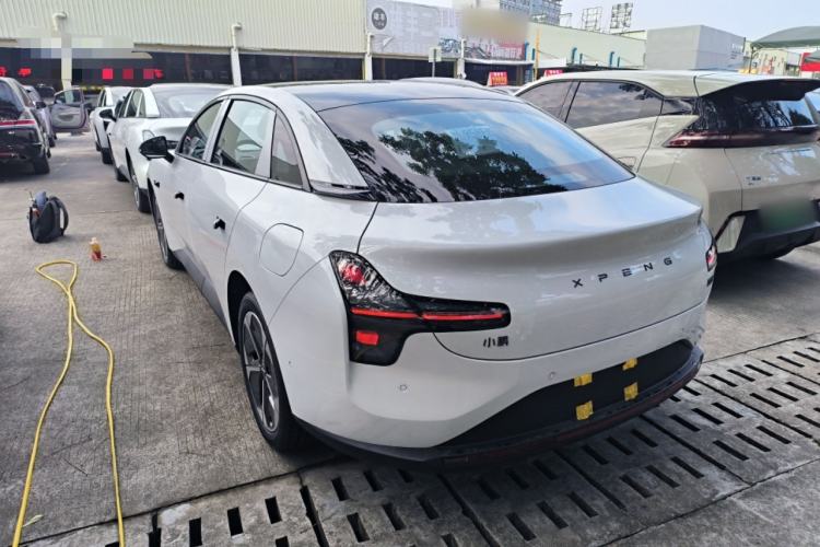 Used XPeng MONA M03 2025 515 Long-Range Plus Exterior 2