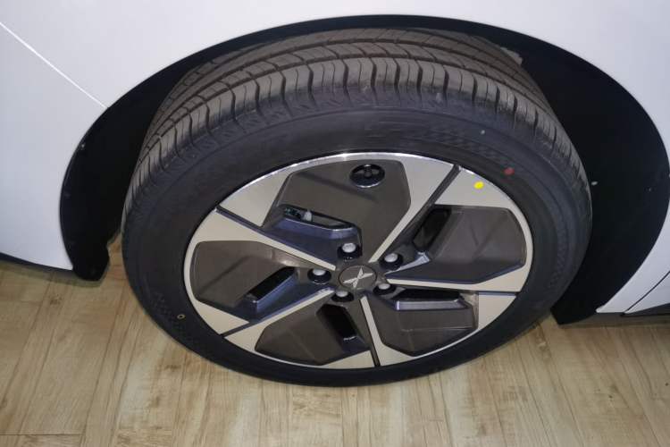 Used XPeng MONA M03 2025 515 Long-Range Plus Exterior 2