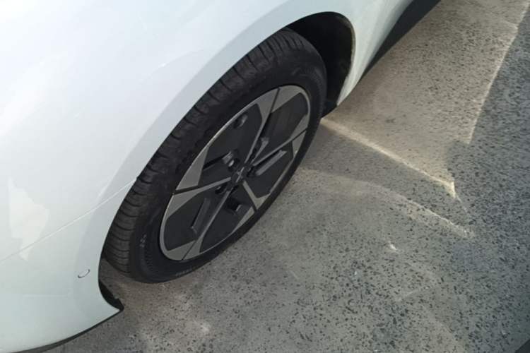 Used XPeng MONA M03 2025 620 Ultra-Long Range Plus Exterior 4