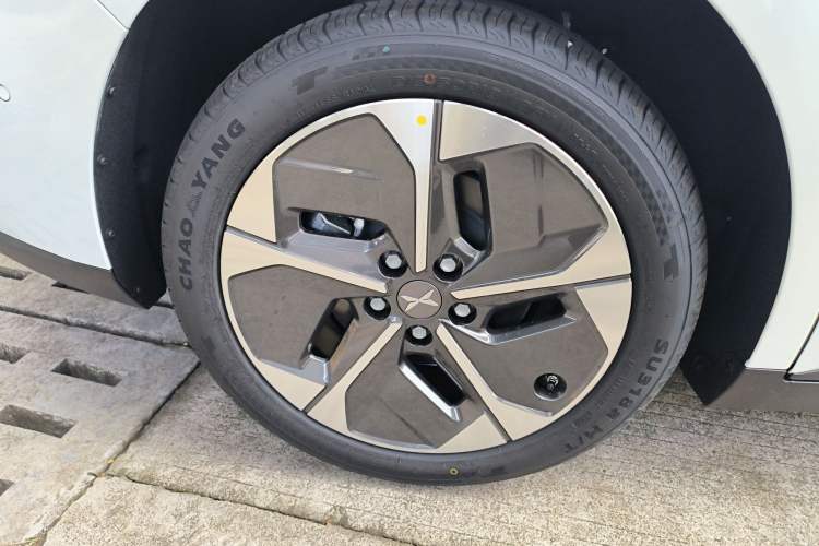 Used XPeng MONA M03 2025 515 Long-Range Plus Exterior 5