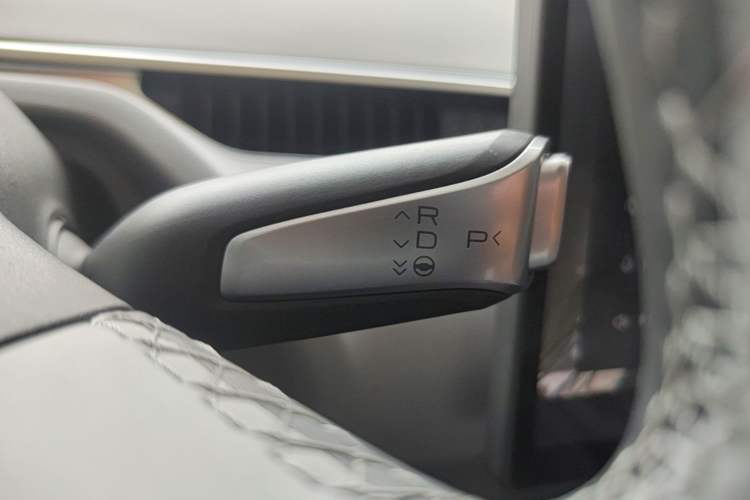 Used XPeng MONA M03 2025 600 with Ultra-Long Range Max Gear Lever
