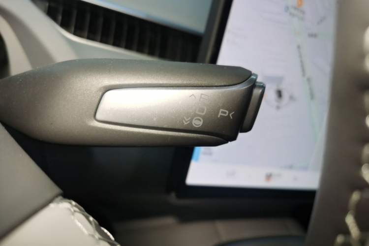 Used XPeng MONA M03 2025 600 with Ultra-Long Range Max Gear Lever
