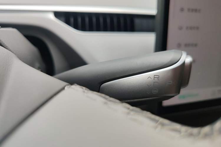 Used XPeng MONA M03 2025 600 with Ultra-Long Range Max Gear Lever