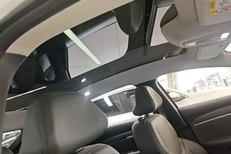Used XPeng MONA M03 2025 600 with Ultra-Long Range Max Headliner