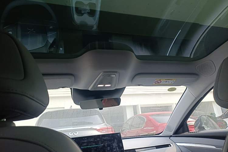 Used XPeng MONA M03 2025 600 with Ultra-Long Range Max Headliner