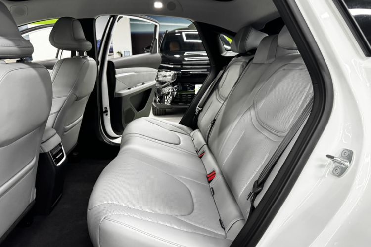 Used XPeng MONA M03 2025 600 with Ultra-Long Range Max Interior 4