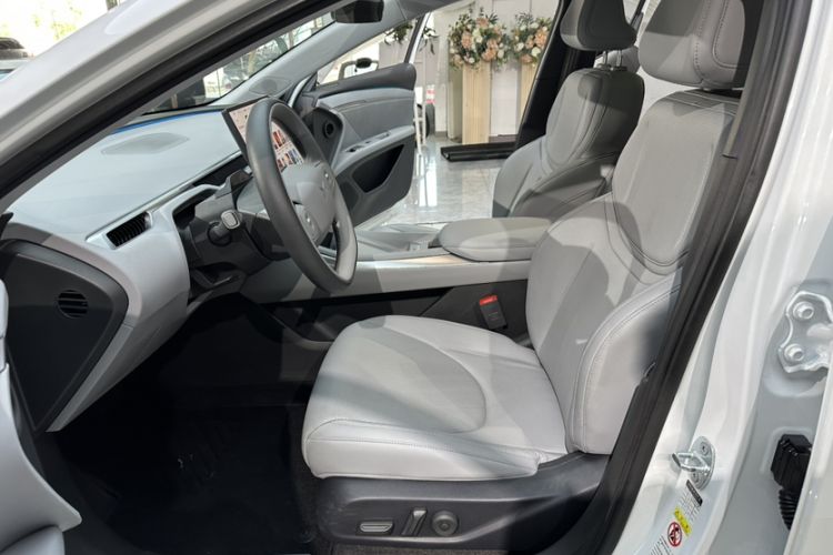 Used XPeng MONA M03 2025 600 with Ultra-Long Range Max Interior 4