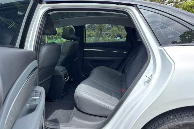 Used XPeng MONA M03 2025 600 with Ultra-Long Range Max Interior 4