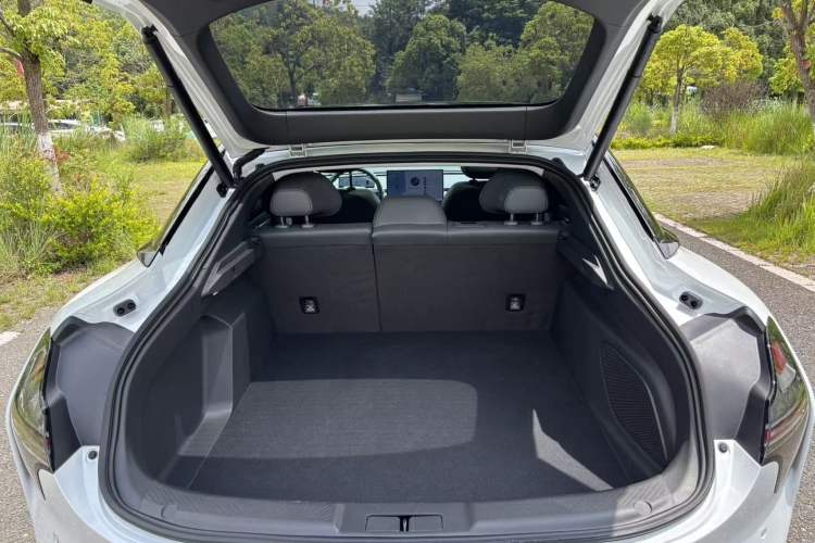 Used XPeng MONA M03 2025 600 with Ultra-Long Range Max Interior 5