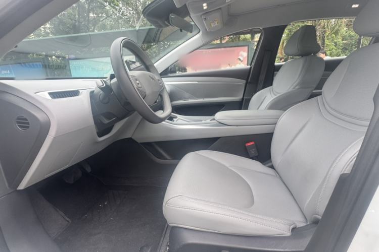 Used XPeng MONA M03 2025 600 with Ultra-Long Range Max Interior 7