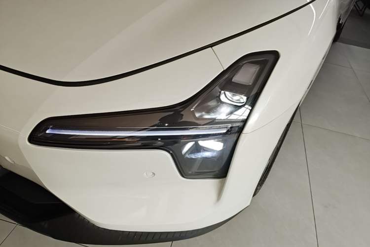 Used XPeng MONA M03 2025 600 with Ultra-Long Range Max Left Front Headlight