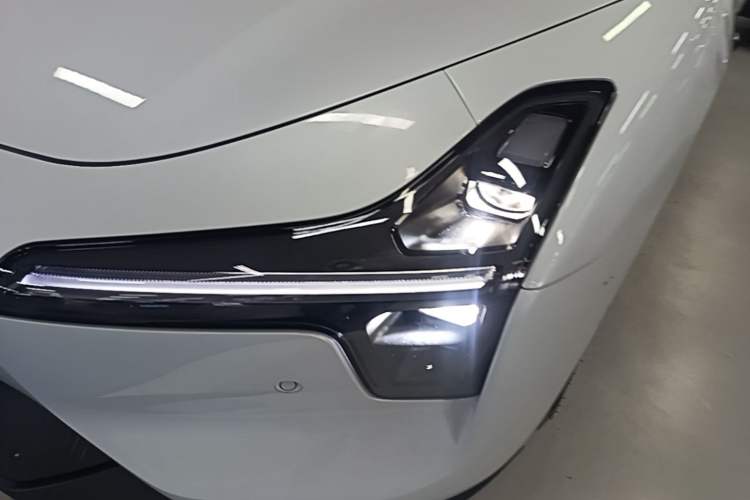 Used XPeng MONA M03 2025 600 with Ultra-Long Range Max Left Front Headlight