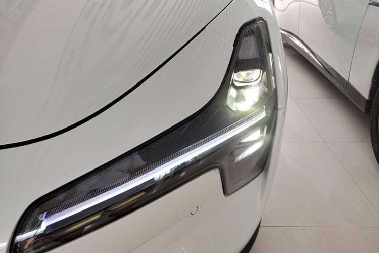 Used XPeng MONA M03 2025 600 with Ultra-Long Range Max Left Front Headlight