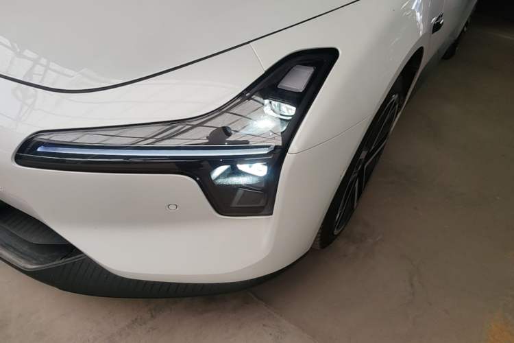 Used XPeng MONA M03 2025 600 with Ultra-Long Range Max Left Front Headlight